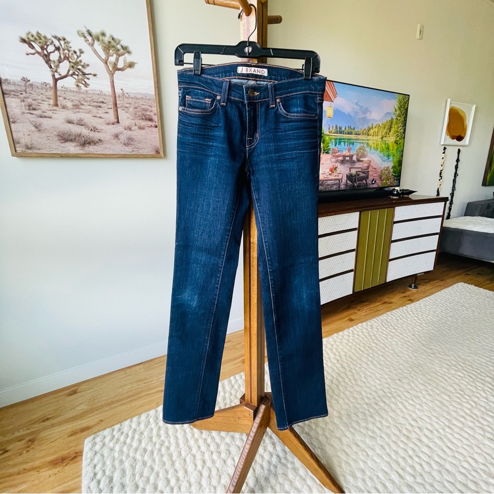J Brand Cigarette Leg Jeans in Size 27.